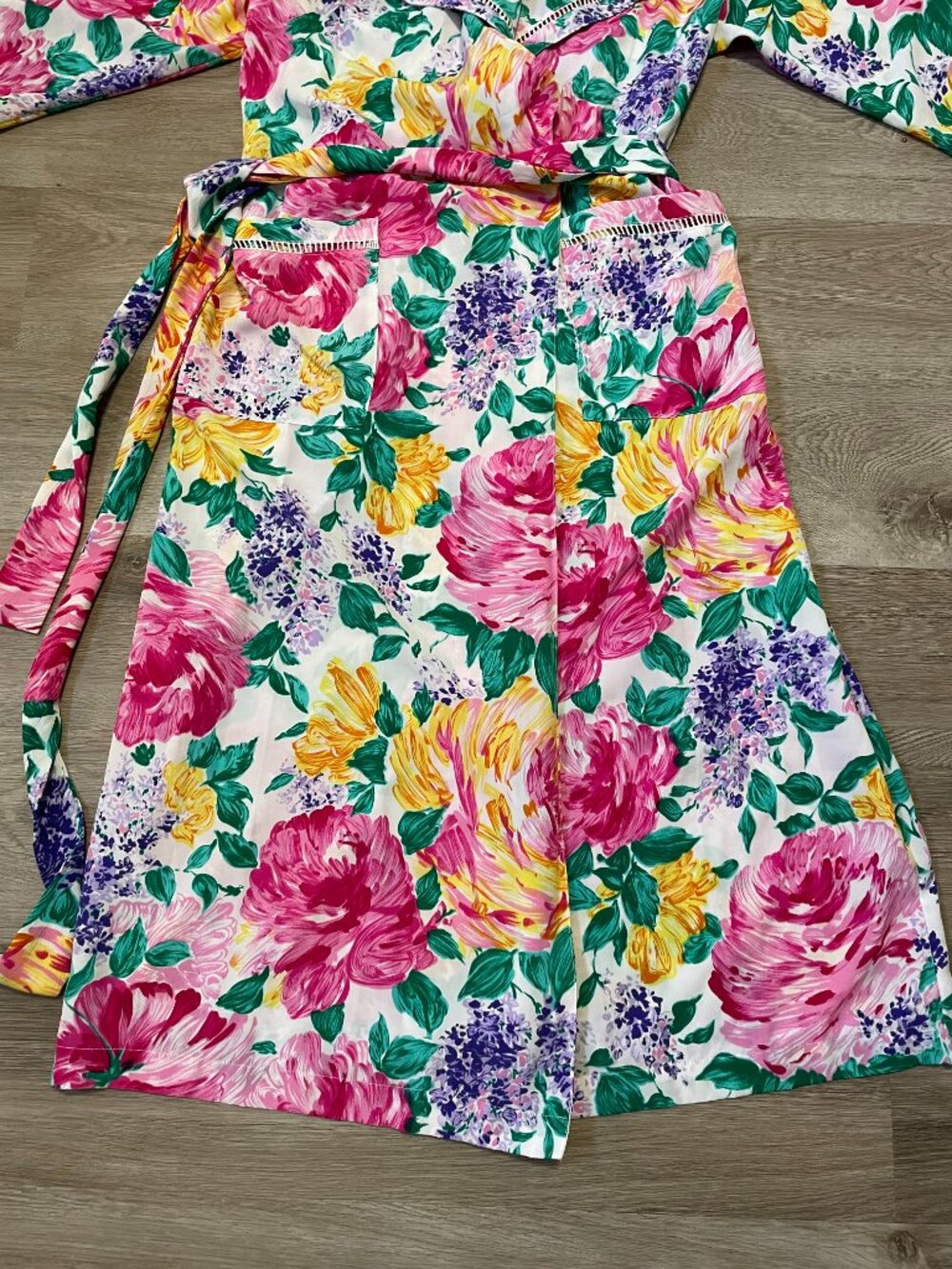Floral Robe - Picture 2 of 11